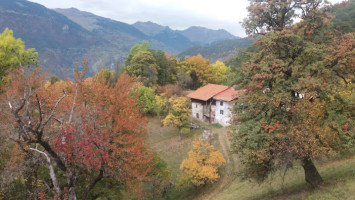 Auberge De Montfort inside