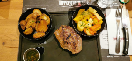 Hippopotamus food