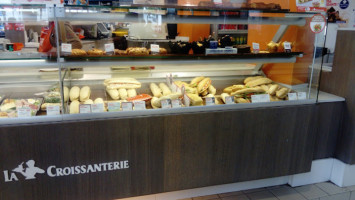 La Croissanterie, aire de Vemars Ouest food