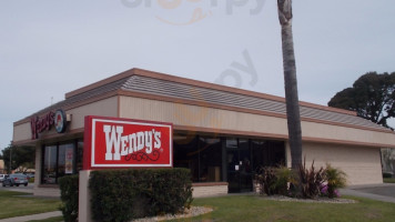 Wendy's outside