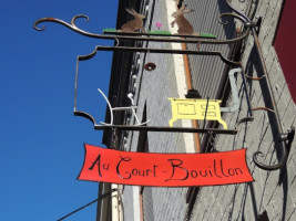 Au Court Bouillon food