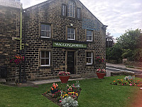 Waggon And Horses outside