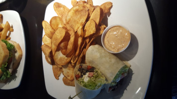 The Upper Deck Taphouse Grill food