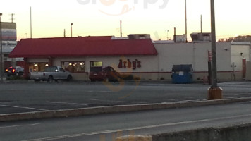 Arby's outside