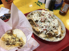 Fuzzy's Taco Shop food