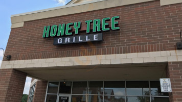 Honey Tree Grille outside