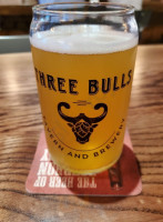 Three Bulls Tavern Brewery food