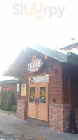 Texas Roadhouse outside