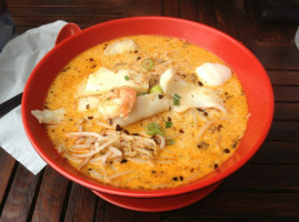 Laksa Hut food