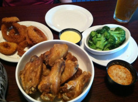 Buffalo Wings and Rings food