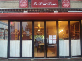 Le P'tit Paris Bistro inside