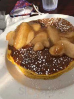 Cinnamon Pancake House food