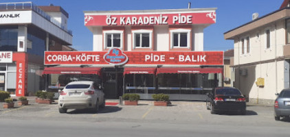 Özkaradeniz Pide Sarayı outside