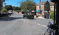 Carpenters Arms outside