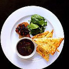 Bistro on Cinders food