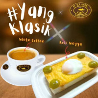 D'klasik White Coffee food