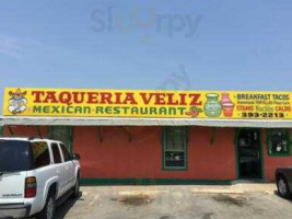 Taqueria Veliz outside