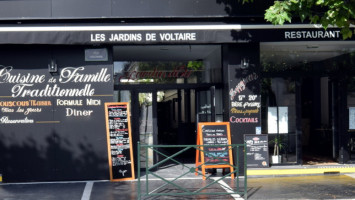 Les Jardins De Voltaire food