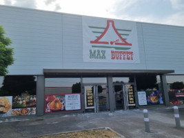 Max Buffet inside