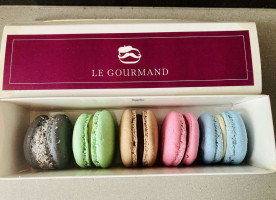 Le Gourmand food