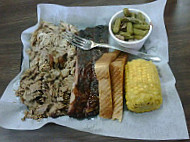 Elmer's BBQ food