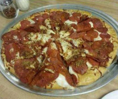 Studebakers Pizza food