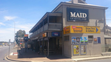 Maid of Auckland outside