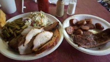 Ronnie's Ice House Barbeque food