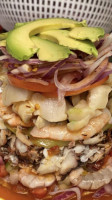 Mariscos Las Cazuelitas food