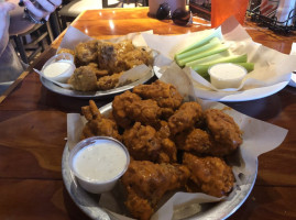 Hooters food