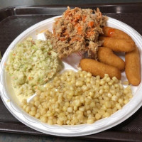 Roland's Barbecue food