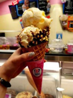 Baskin Robbins food