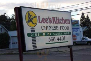 Lee's Kitchen outside