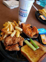 Zaxby's food