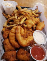 Bootleggers River Tavern food