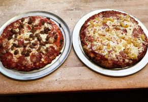 Lake Arrowhead Village Pizza, Deli Arcade food