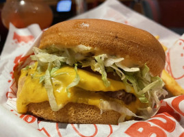 Red Robin Gourmet Burgers And Brews food