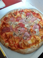 Pizza Per Tutti food