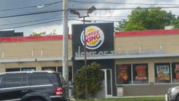 Burger King outside