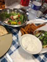 Alinjay's Gyro Spot food