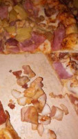 Pizza Hut food