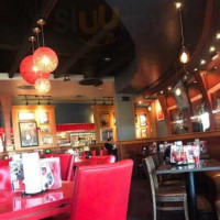 Red Robin Gourmet Burgers And Brews inside