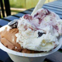 Moonlight Creamery food