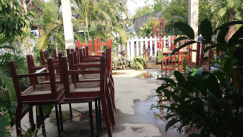 Jardin Del Cafe outside