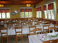 L'Auberge du Vallon food