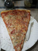 Mike's Pizzeria food