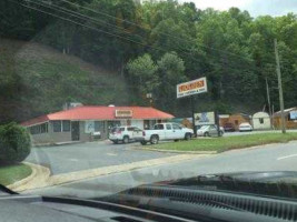 Todds Golden Fried Chicken outside