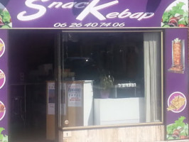 Snackebab food