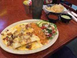 Iguanas Ranas Cantina food