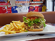 LE CARREFOUR CAFE food